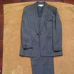 Jones New York, charcoal gray pant suit, 14